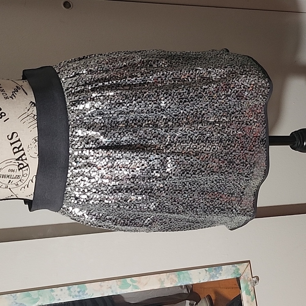GAP silver sequin skirt